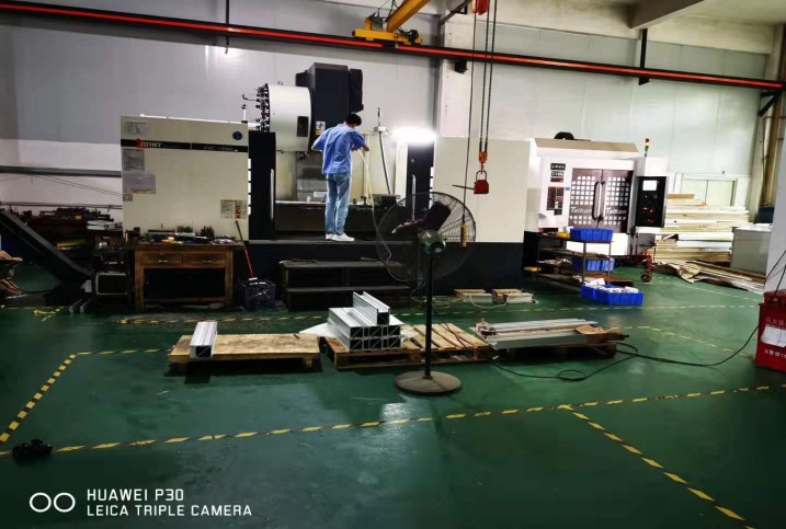 大型 CNC